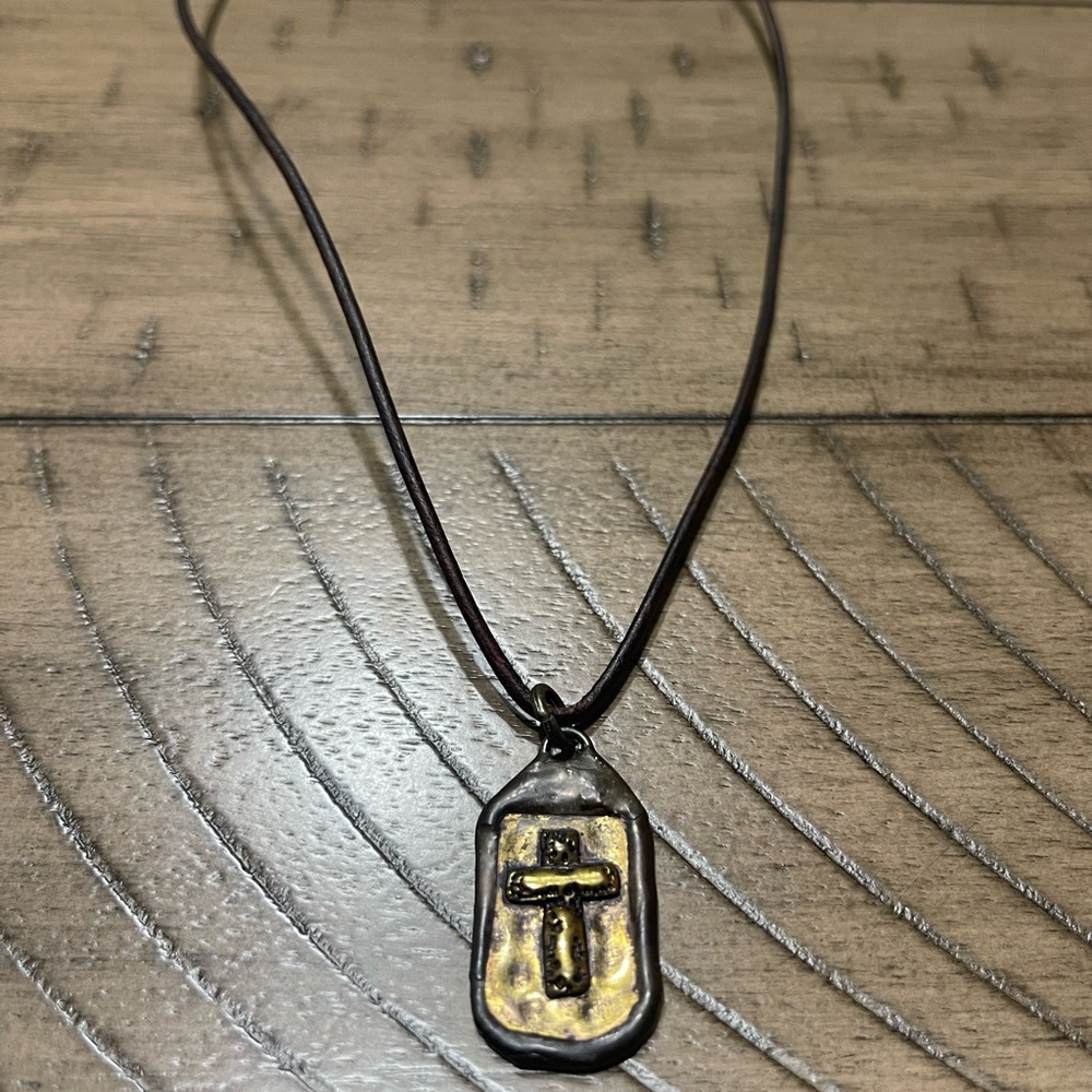 Men’s necklace leather cord, hand crafted, hammered pendant & clasp.